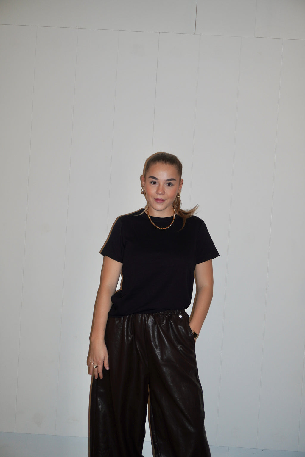Romy Basic T-shirt Zwart