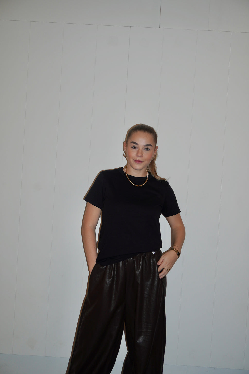 Romy Basic T-shirt Zwart