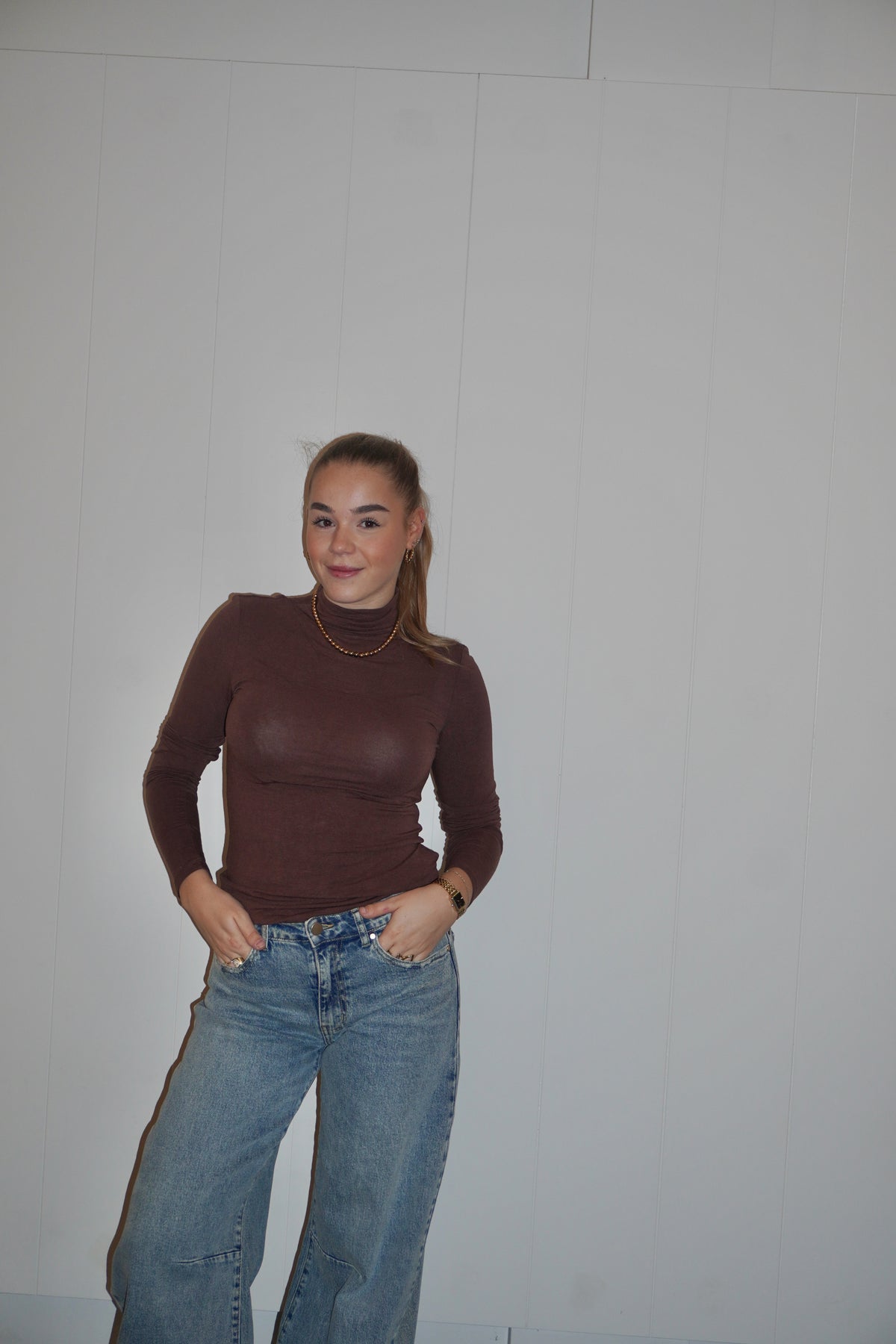 Celeste Basic Top Bruin